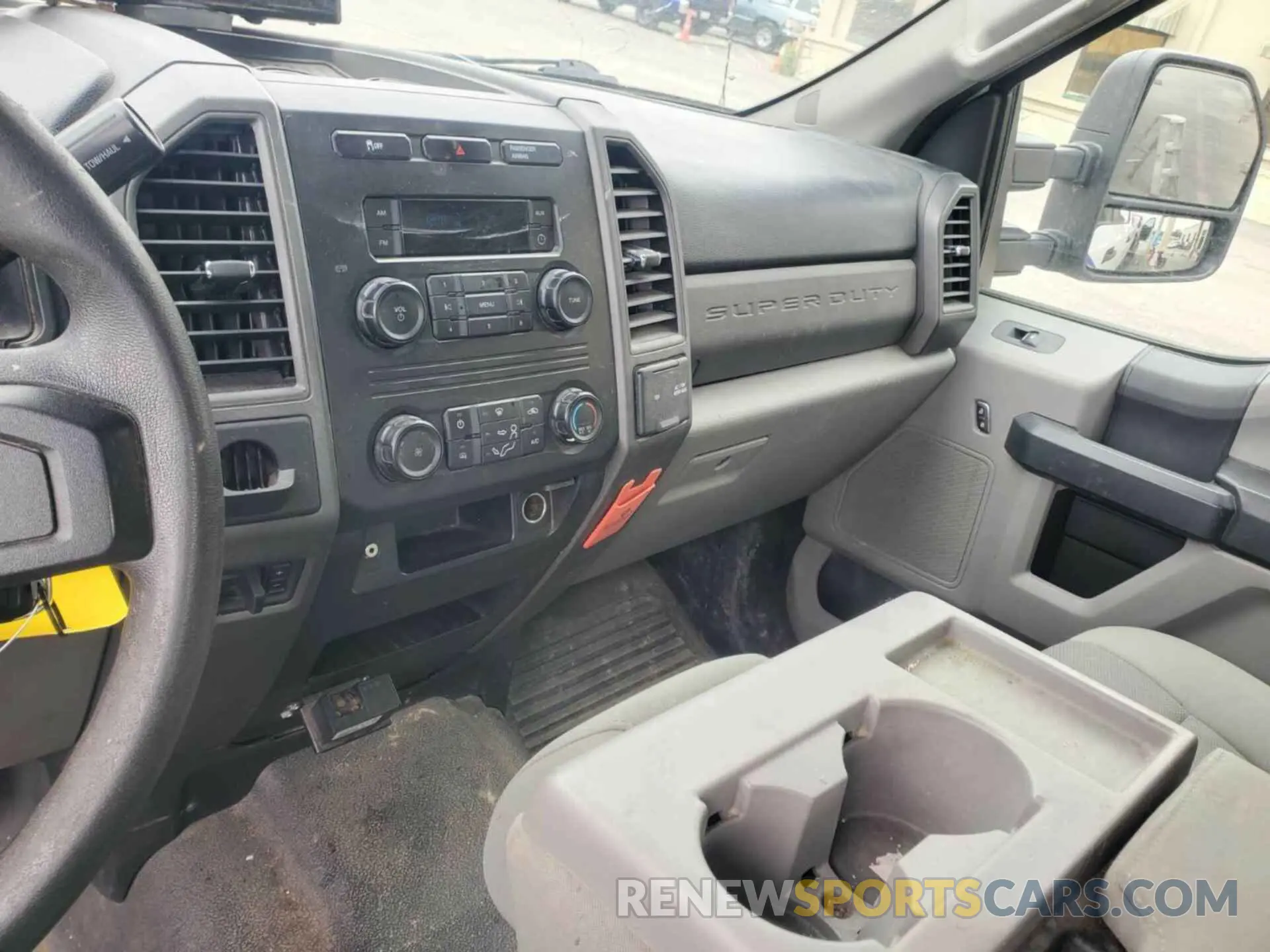 8 Photograph of a damaged car 1FT7W2A64KEC14927 FORD F-250 2019