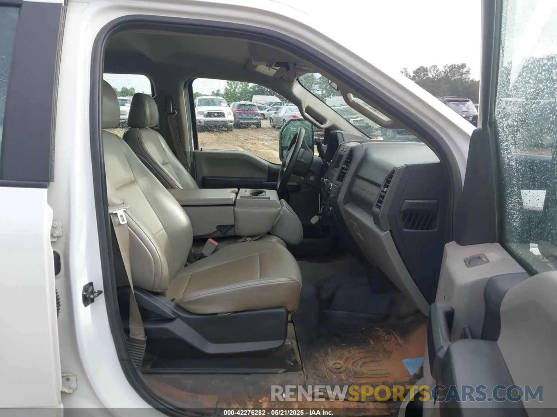 5 Photograph of a damaged car 1FT7W2A64KEF09039 FORD F-250 2019