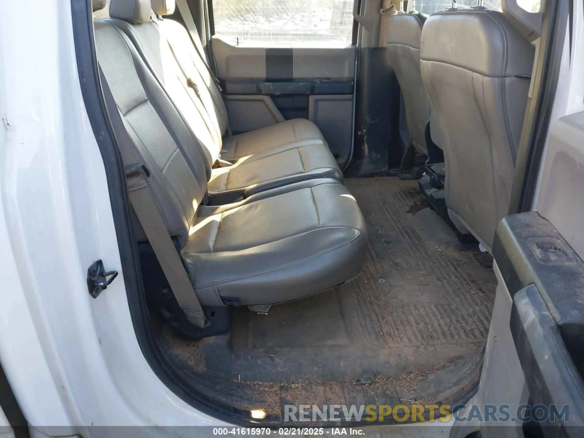 8 Photograph of a damaged car 1FT7W2A65KEF95185 FORD F-250 2019