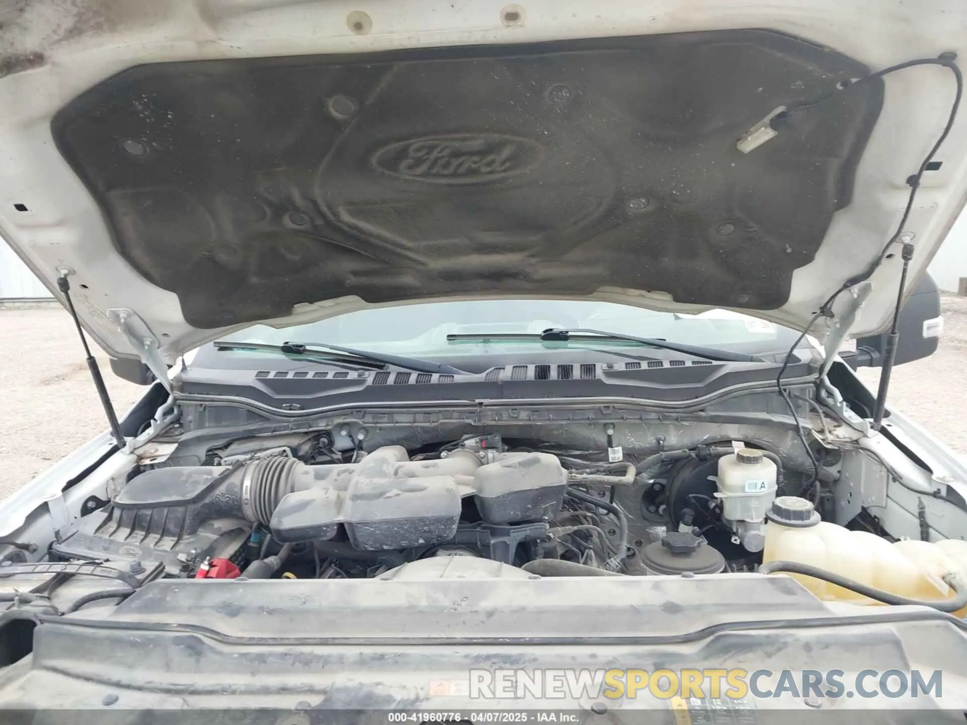 10 Photograph of a damaged car 1FT7W2A67KEC28577 FORD F-250 2019