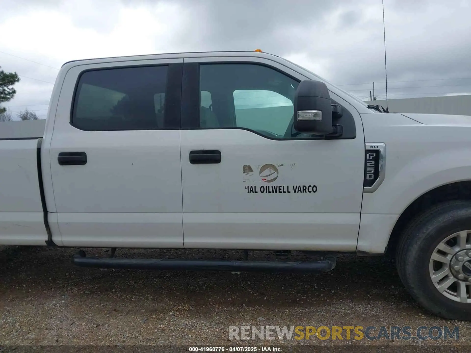 14 Photograph of a damaged car 1FT7W2A67KEC28577 FORD F-250 2019