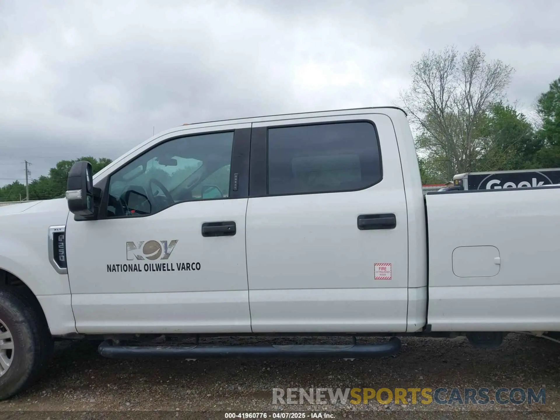 15 Photograph of a damaged car 1FT7W2A67KEC28577 FORD F-250 2019