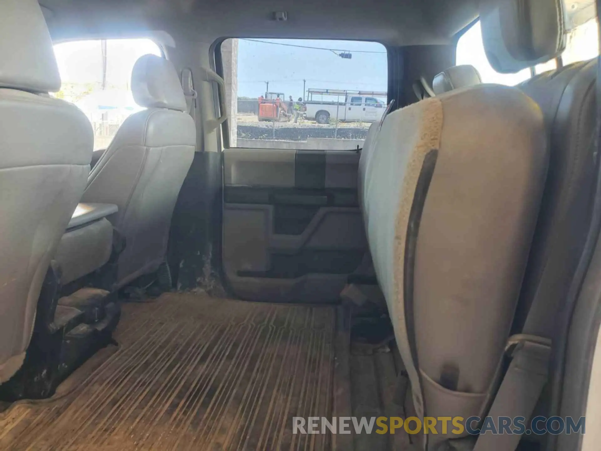 25 Photograph of a damaged car 1FT7W2A6XKEE58730 FORD F-250 2019