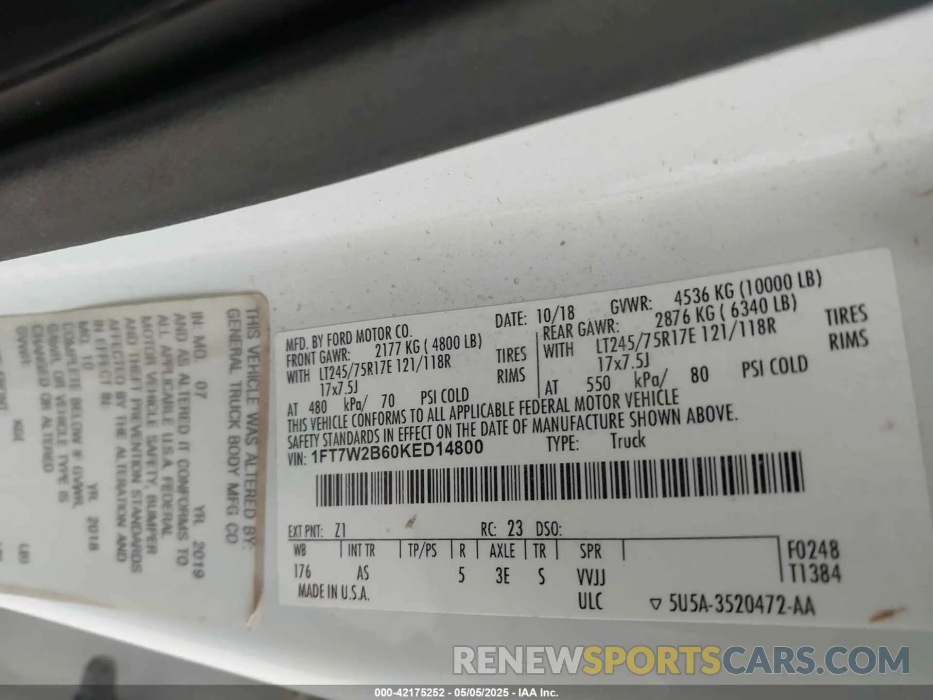 9 Photograph of a damaged car 1FT7W2B60KED14800 FORD F-250 2019