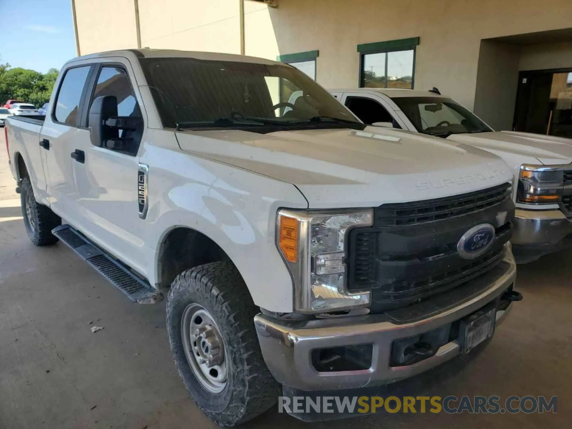 11 Photograph of a damaged car 1FT7W2B60KED86533 FORD F-250 2019