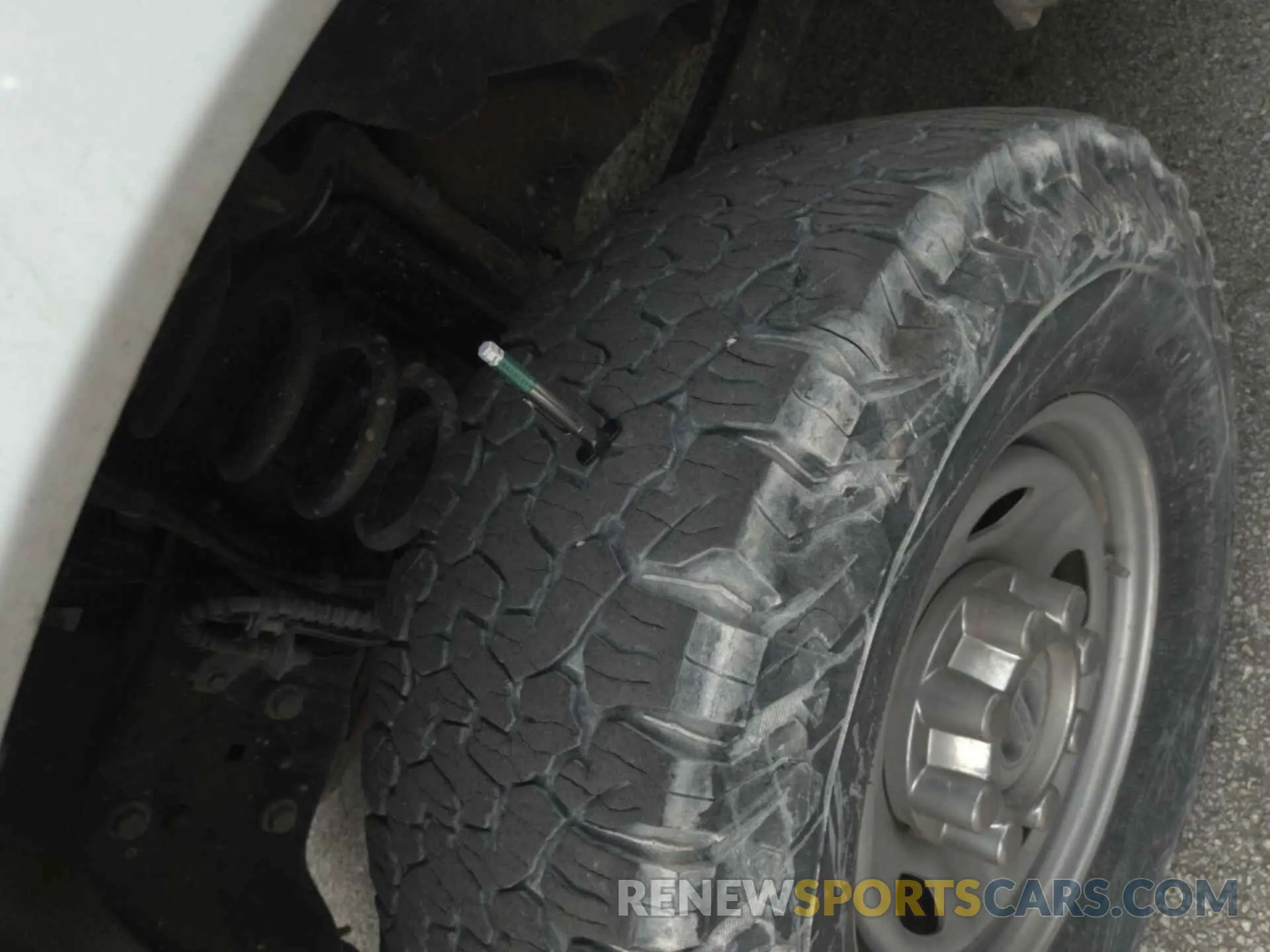 19 Photograph of a damaged car 1FT7W2B60KED86533 FORD F-250 2019