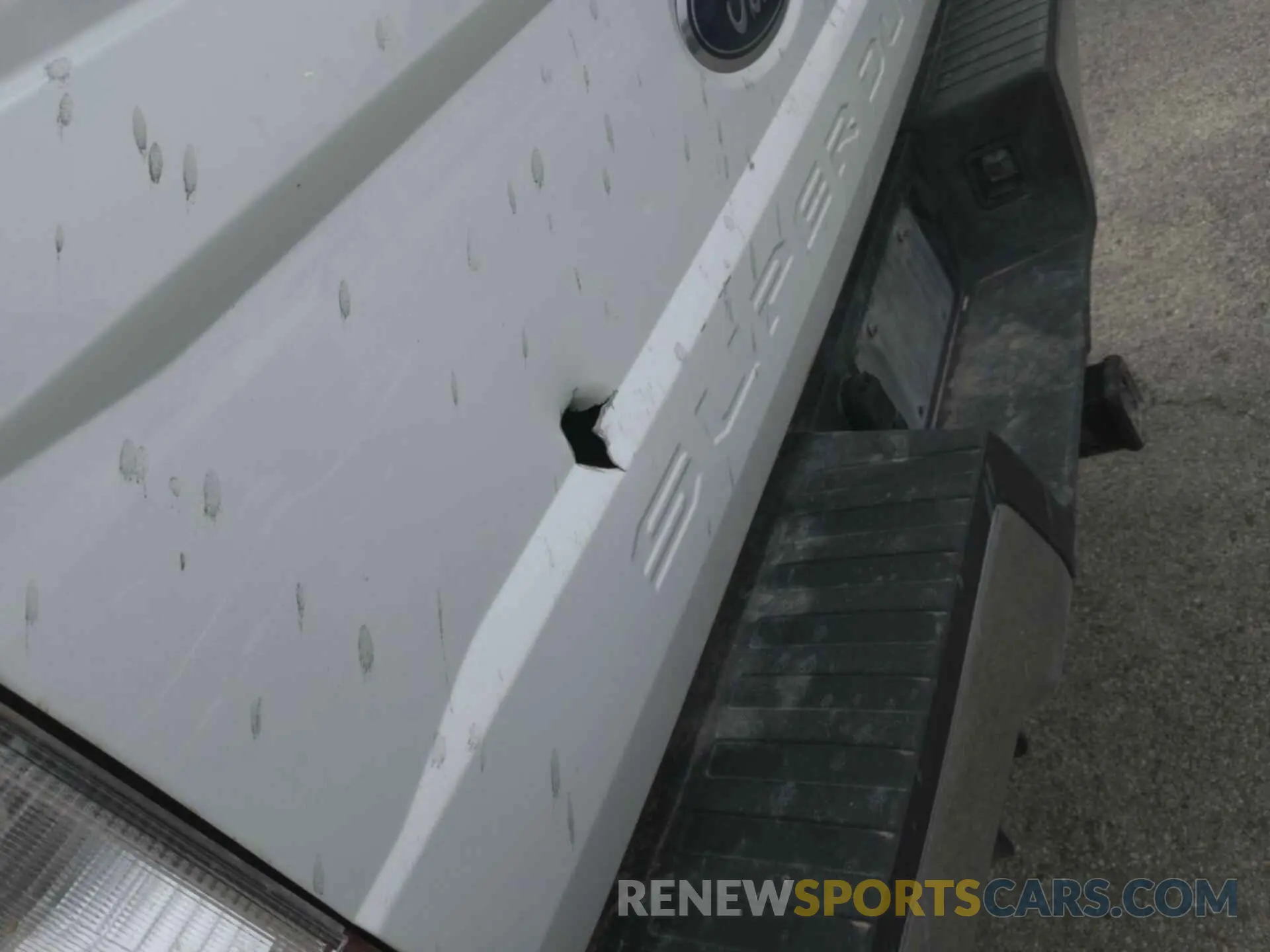 25 Photograph of a damaged car 1FT7W2B60KED86533 FORD F-250 2019