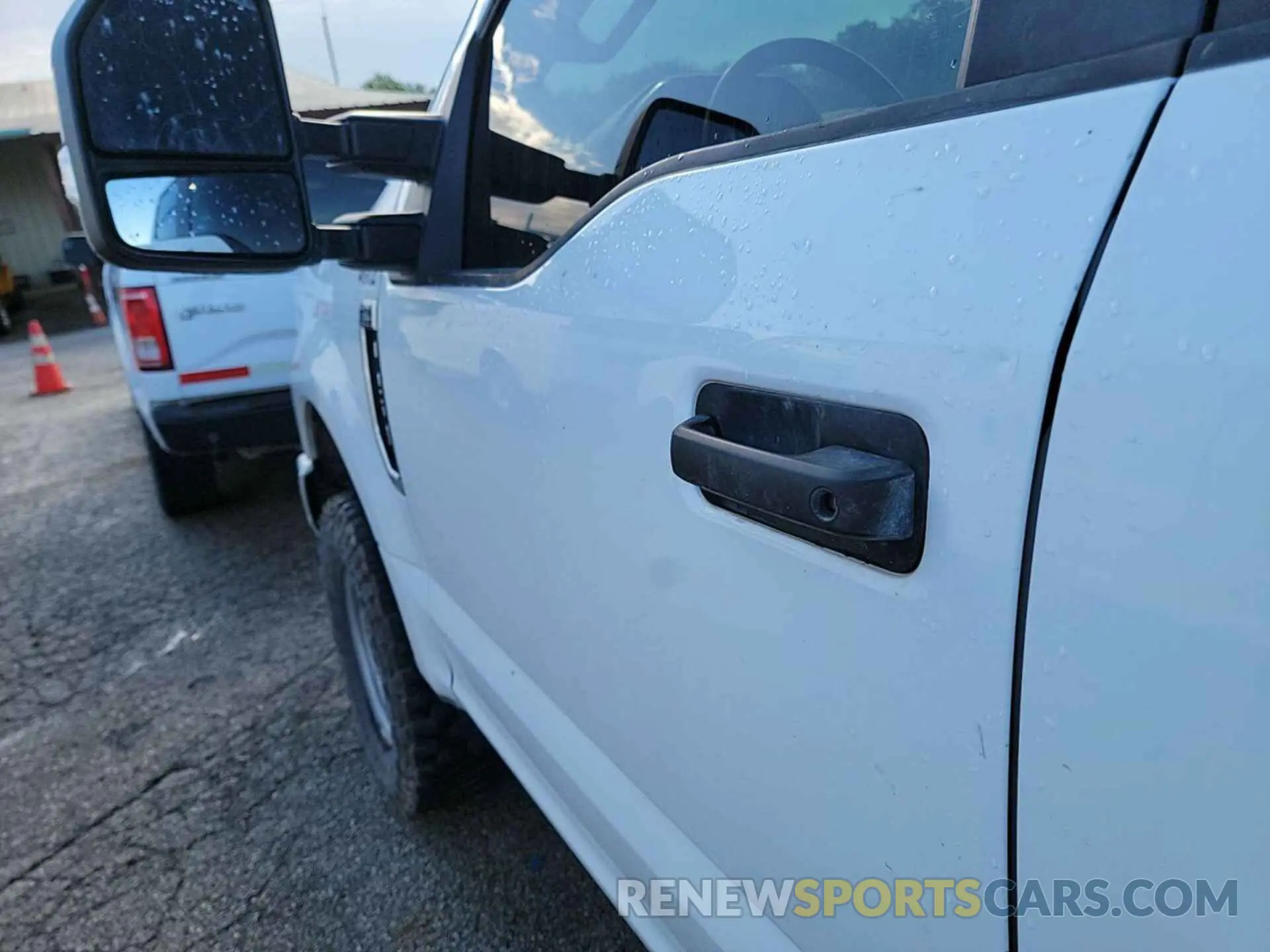 13 Photograph of a damaged car 1FT7W2B60KED86550 FORD F-250 2019