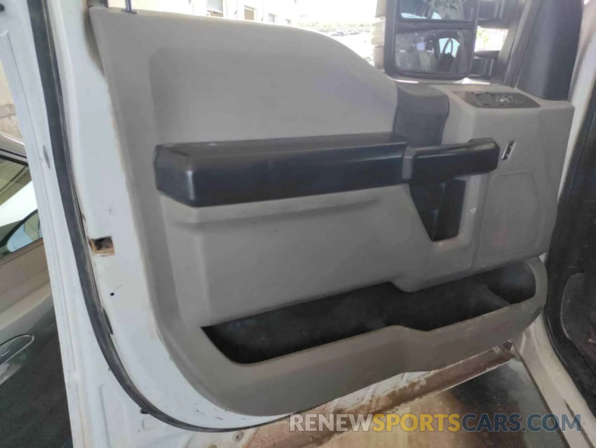 2 Photograph of a damaged car 1FT7W2B60KED86550 FORD F-250 2019