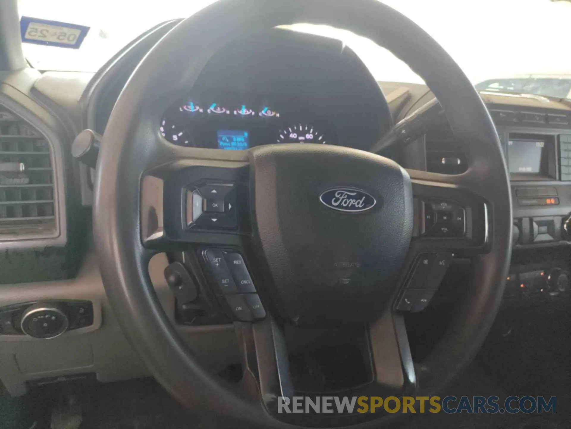 25 Photograph of a damaged car 1FT7W2B60KED86550 FORD F-250 2019