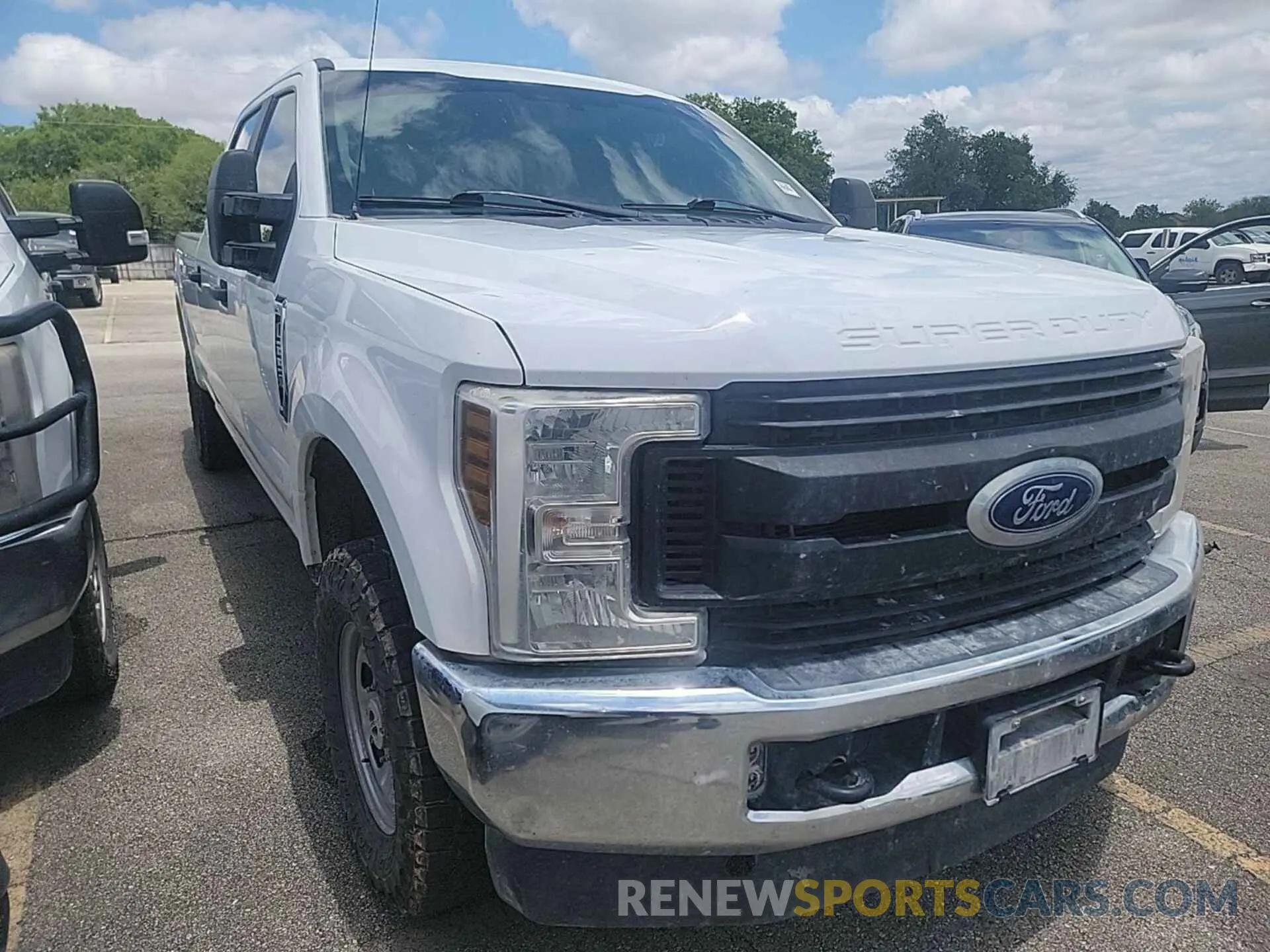 38 Photograph of a damaged car 1FT7W2B60KED86550 FORD F-250 2019