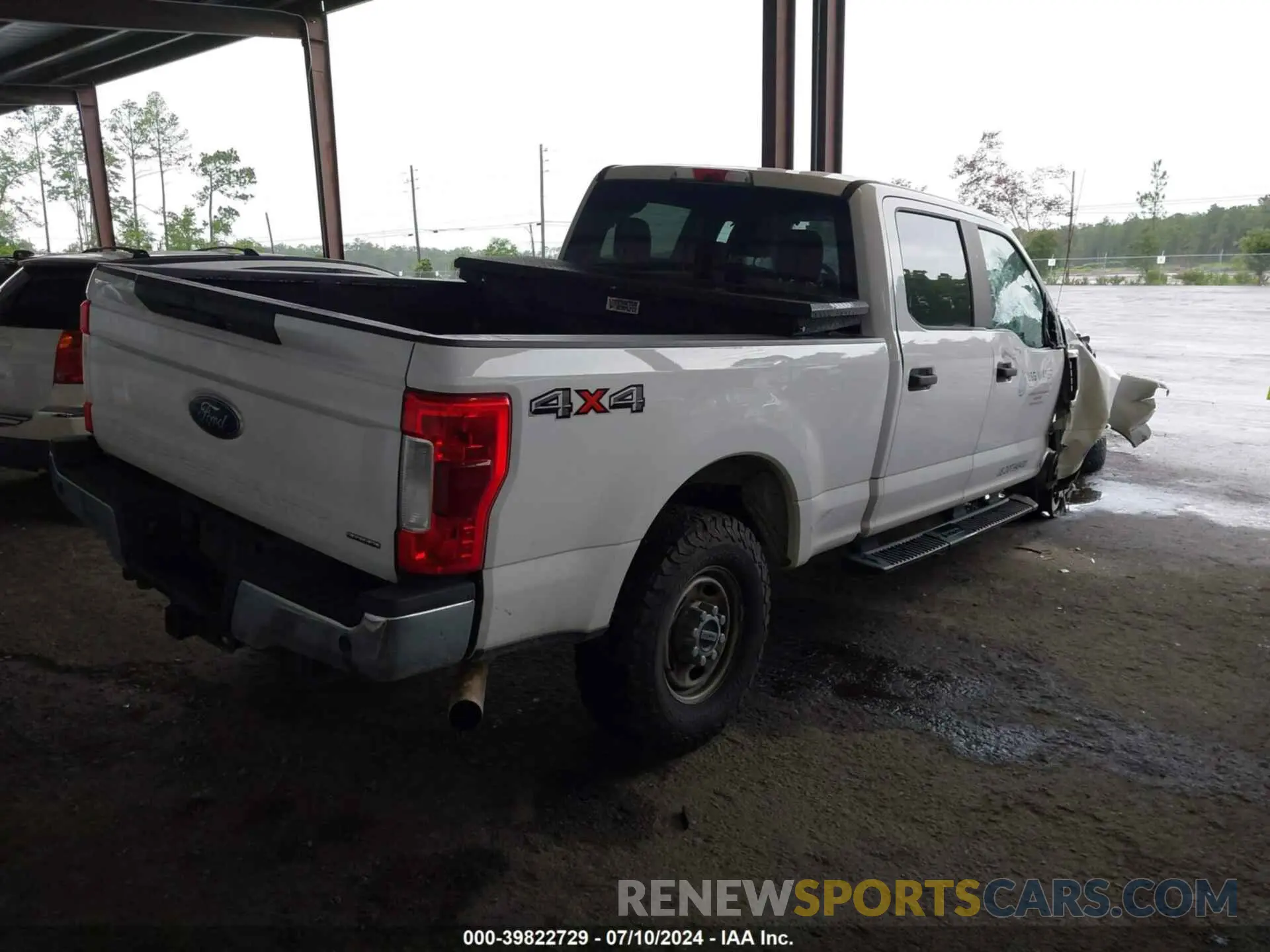 4 Photograph of a damaged car 1FT7W2B60KEF58902 FORD F-250 2019