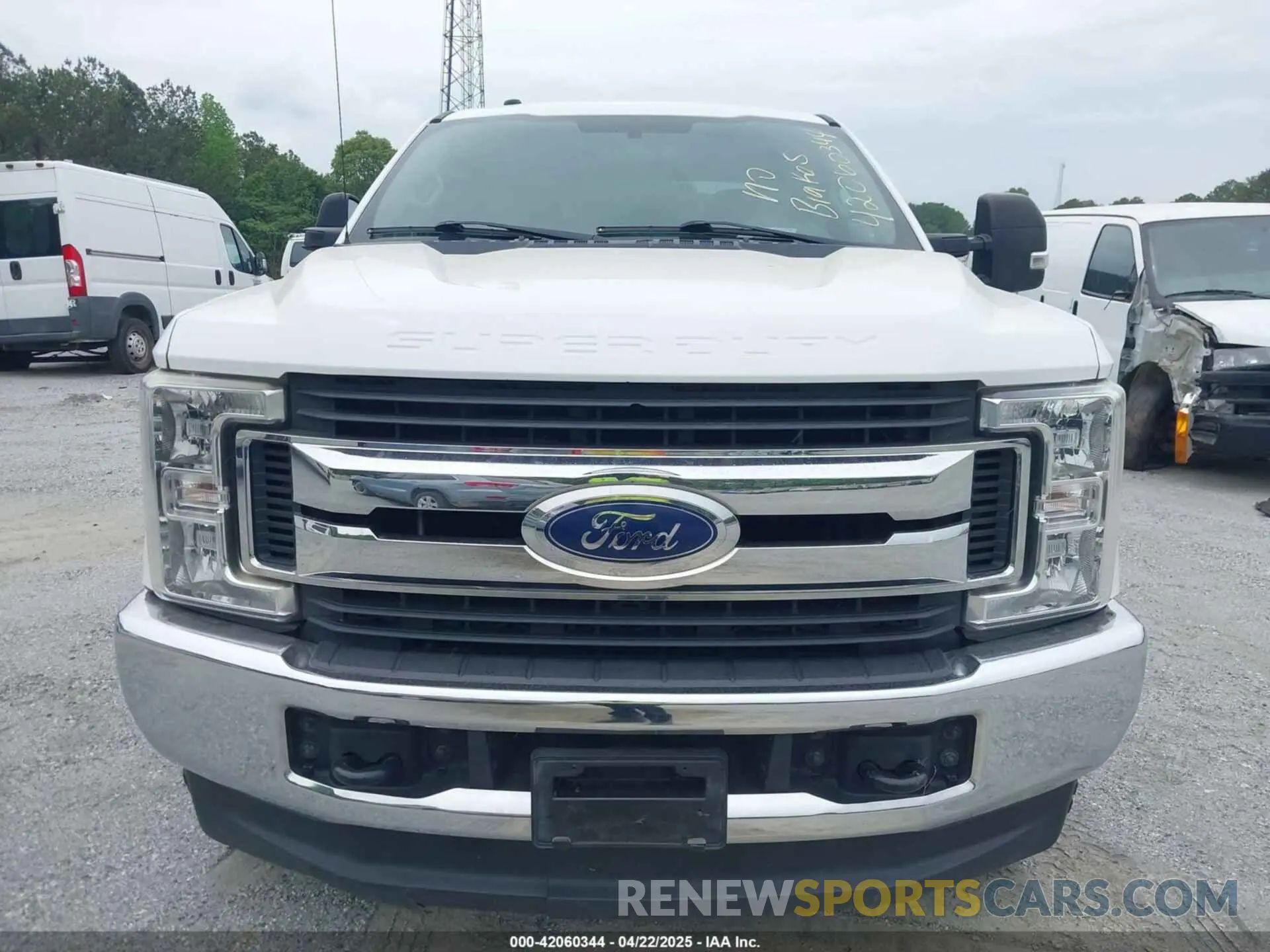 12 Photograph of a damaged car 1FT7W2B60KEG48616 FORD F-250 2019