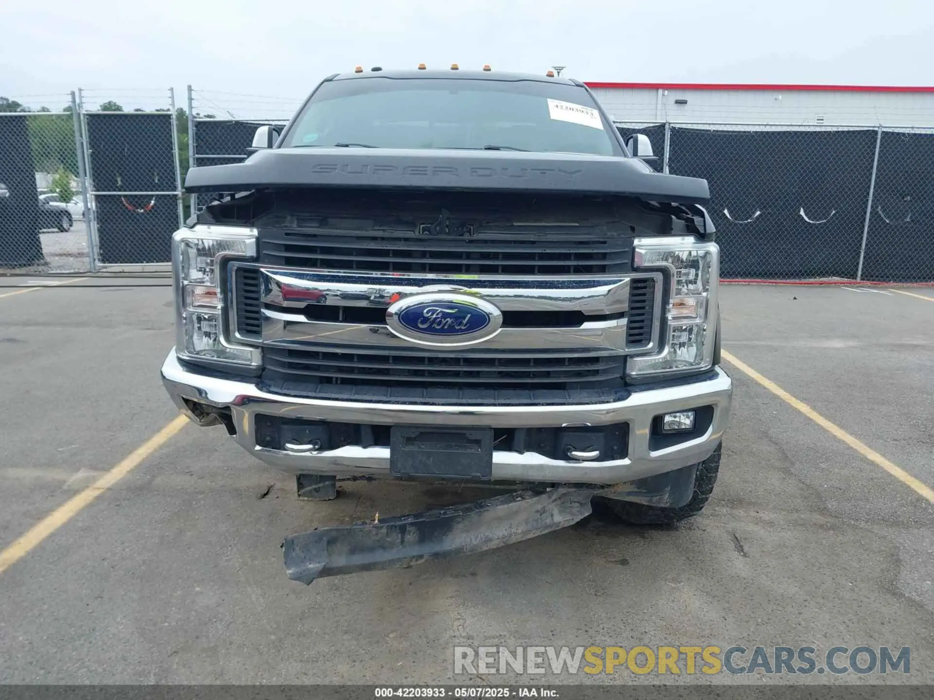 13 Photograph of a damaged car 1FT7W2B60KEG82555 FORD F-250 2019