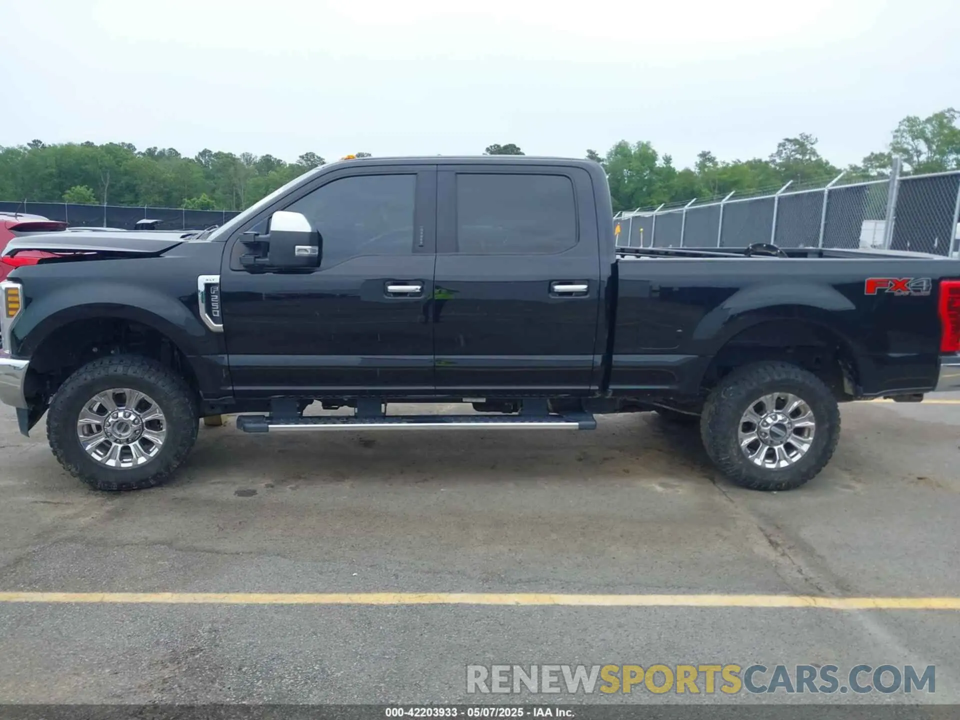 15 Photograph of a damaged car 1FT7W2B60KEG82555 FORD F-250 2019