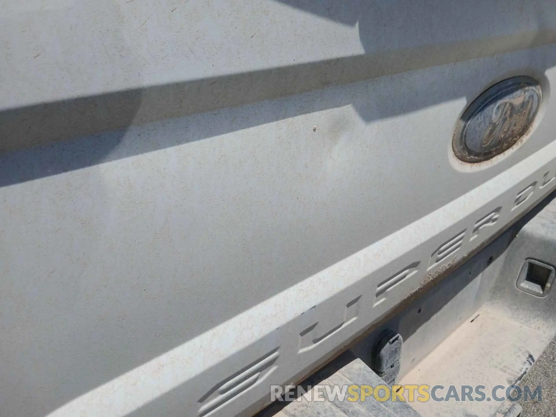 16 Photograph of a damaged car 1FT7W2B61KED86539 FORD F-250 2019