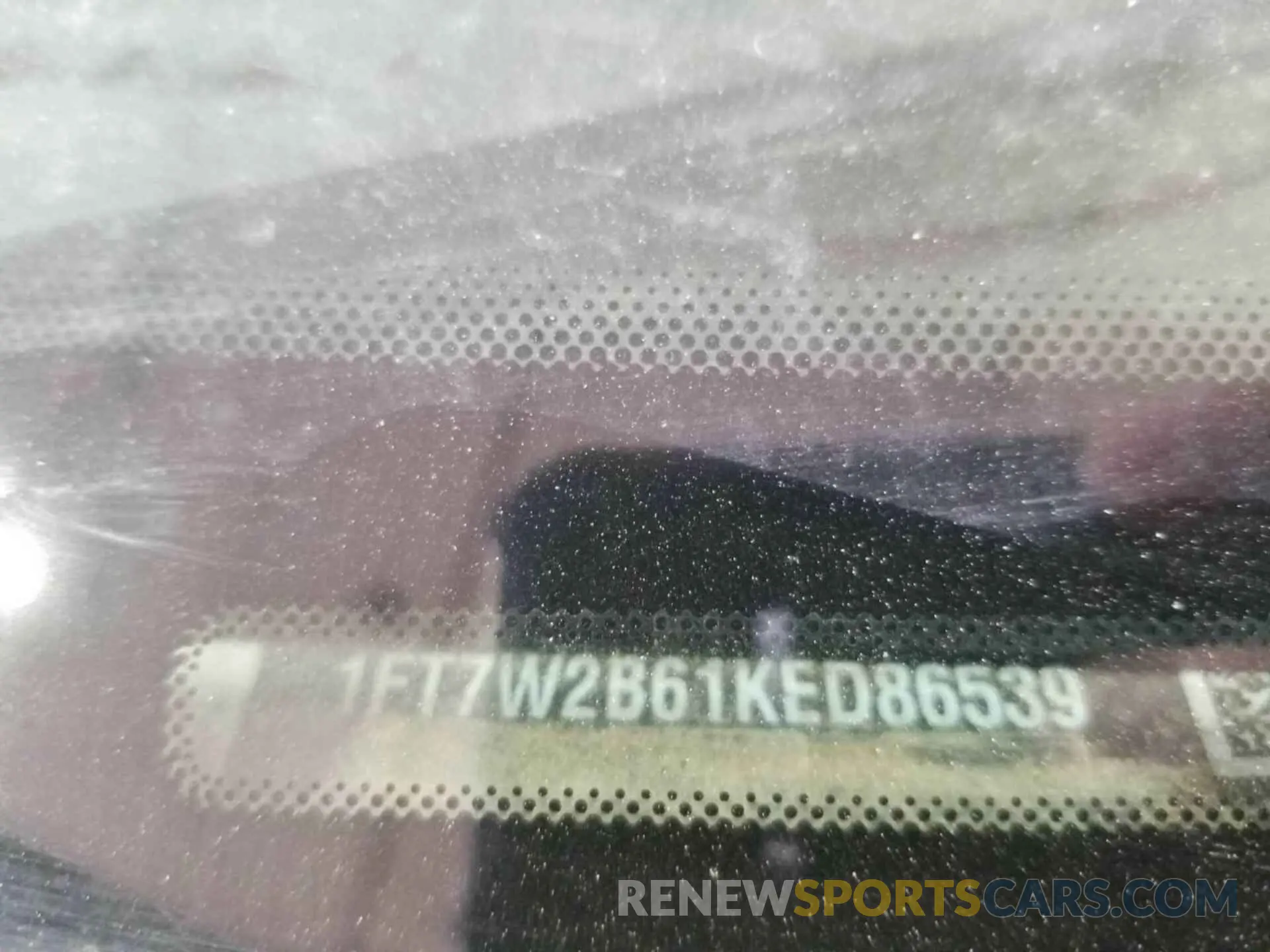 17 Photograph of a damaged car 1FT7W2B61KED86539 FORD F-250 2019
