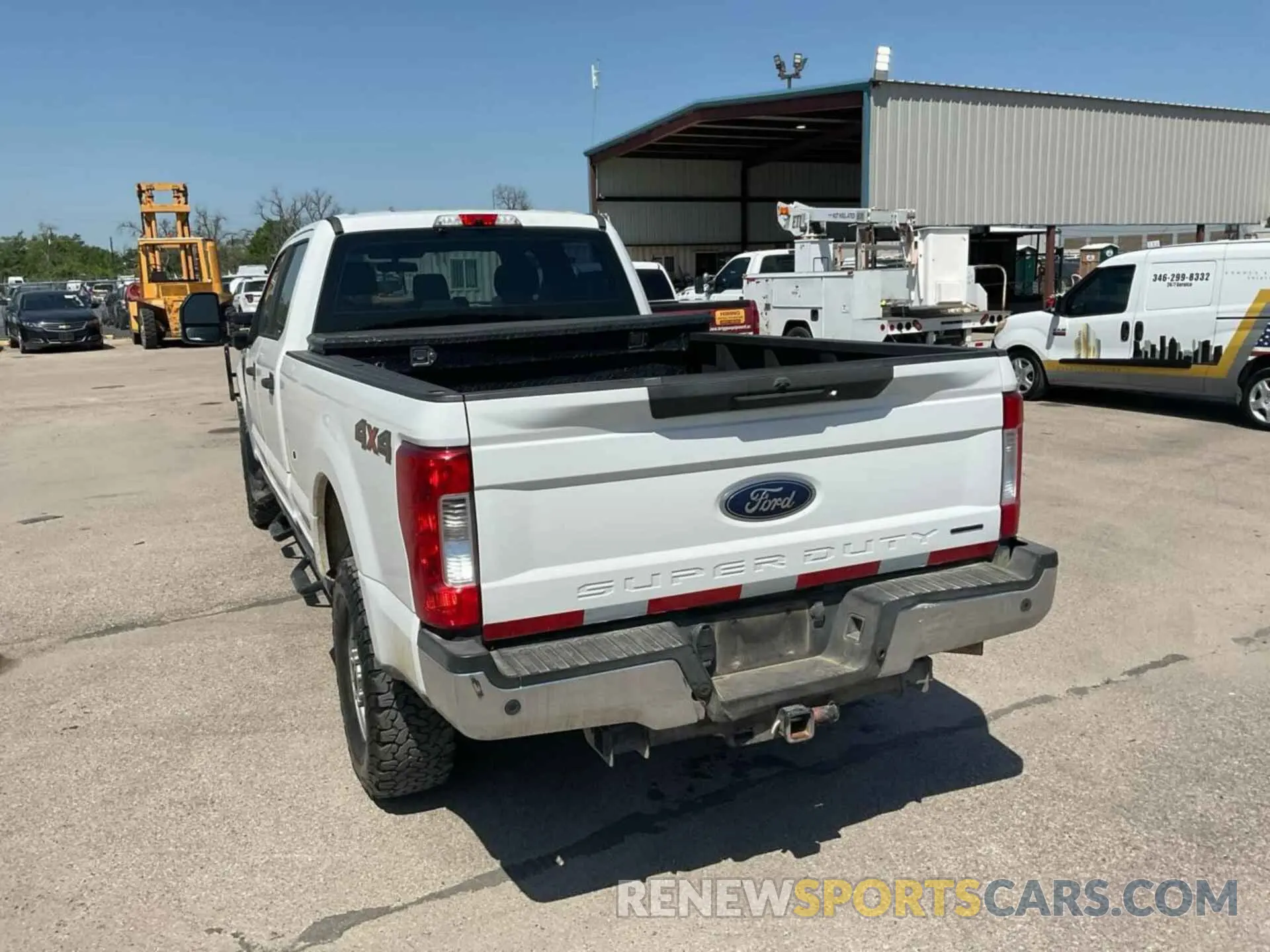 19 Photograph of a damaged car 1FT7W2B62KED13759 FORD F-250 2019