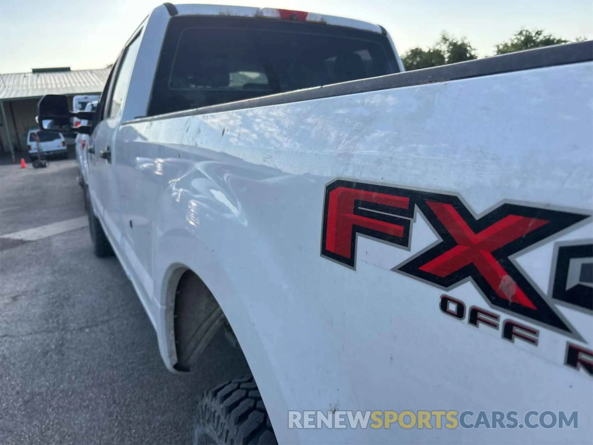 27 Photograph of a damaged car 1FT7W2B62KED86551 FORD F-250 2019
