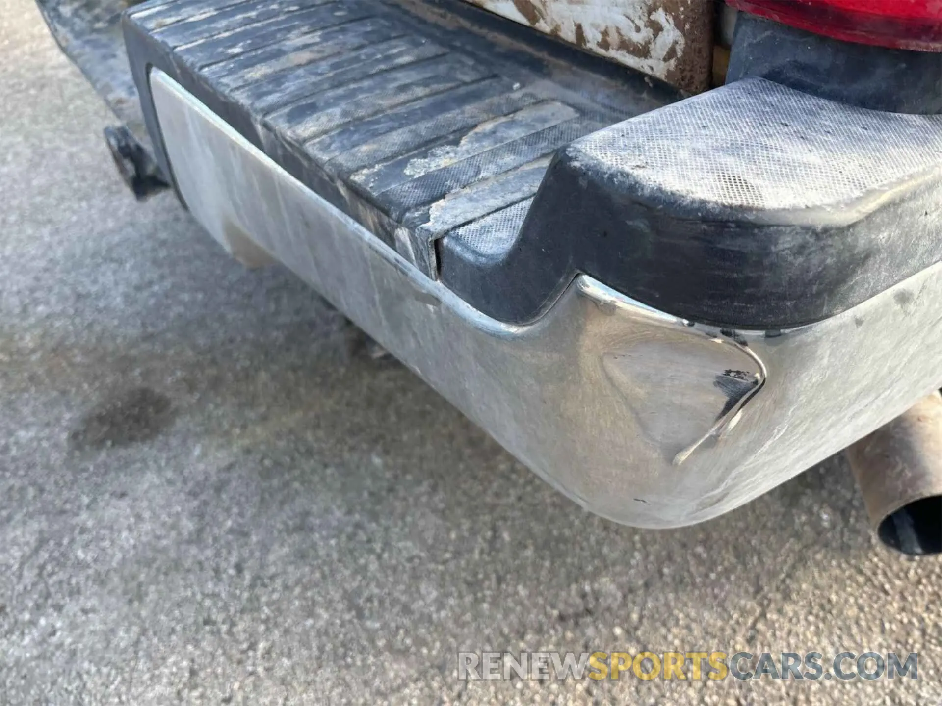 35 Photograph of a damaged car 1FT7W2B62KED86551 FORD F-250 2019