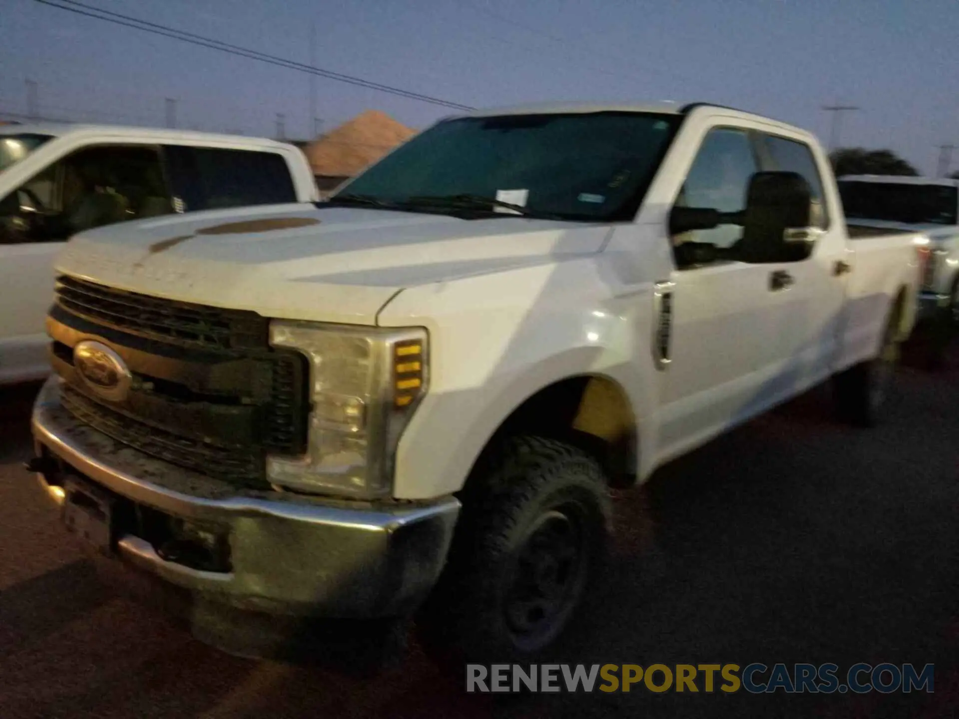 39 Photograph of a damaged car 1FT7W2B62KED86551 FORD F-250 2019