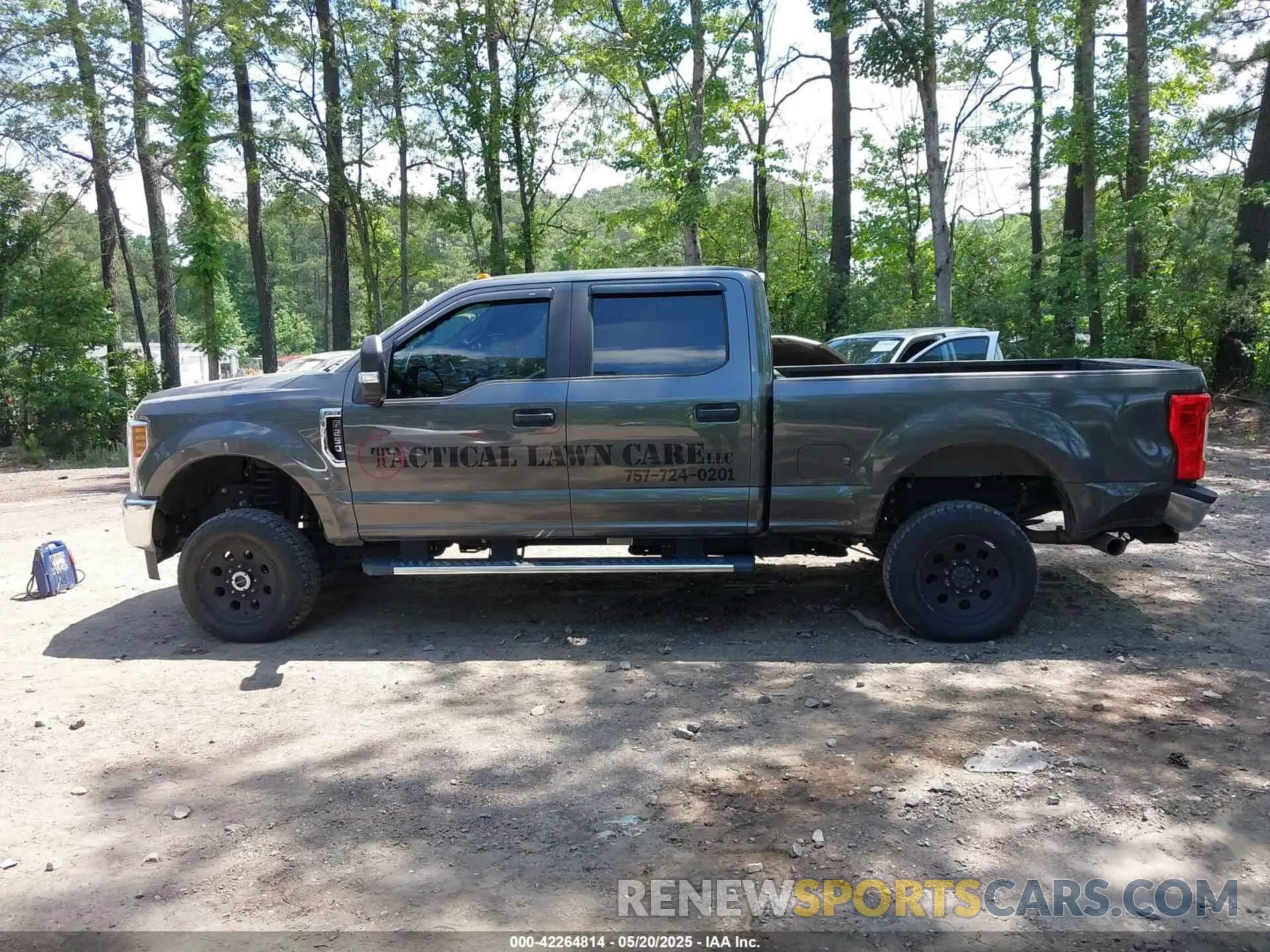 14 Photograph of a damaged car 1FT7W2B62KEF63891 FORD F-250 2019