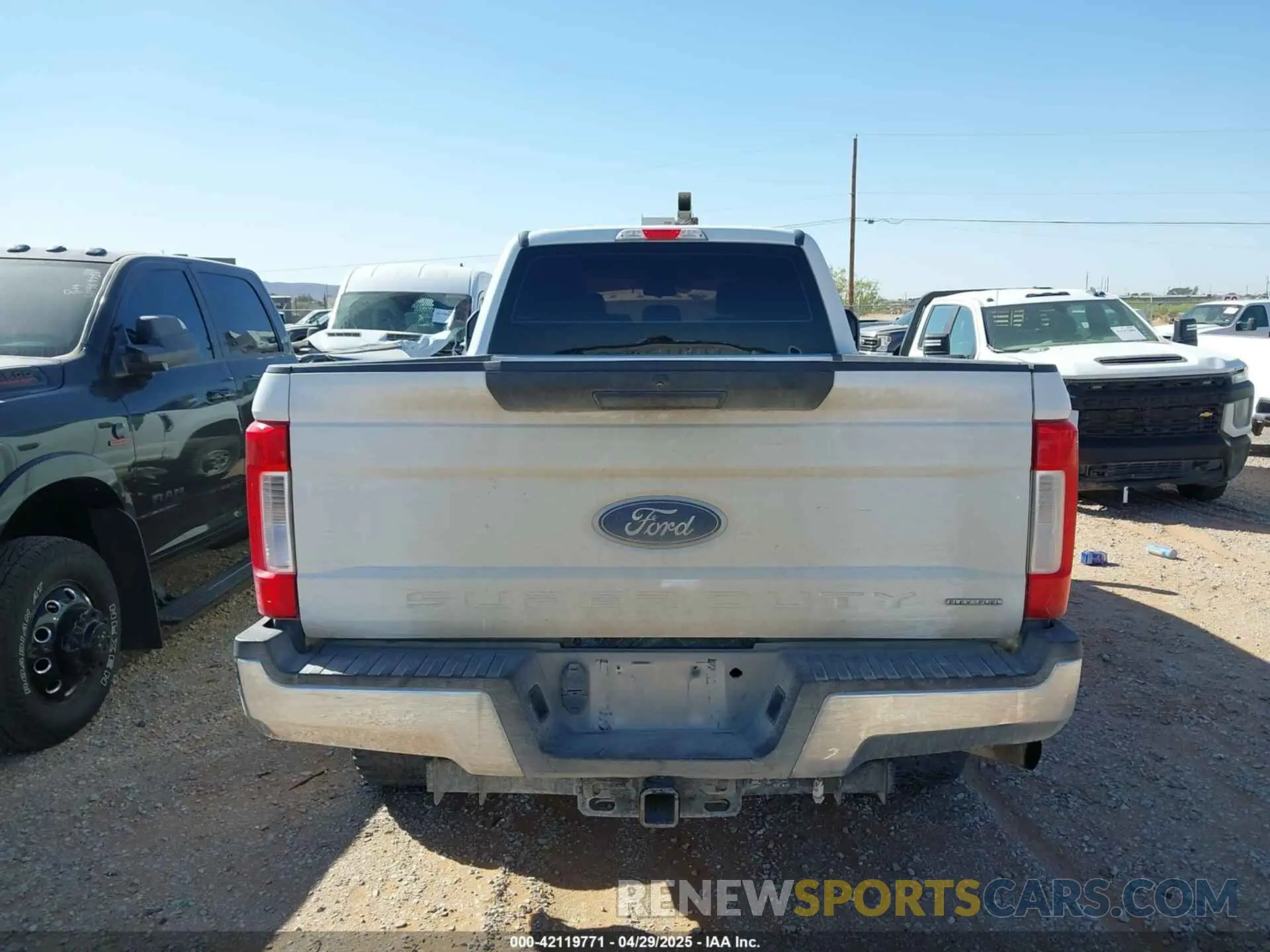 16 Photograph of a damaged car 1FT7W2B63KEG78824 FORD F-250 2019