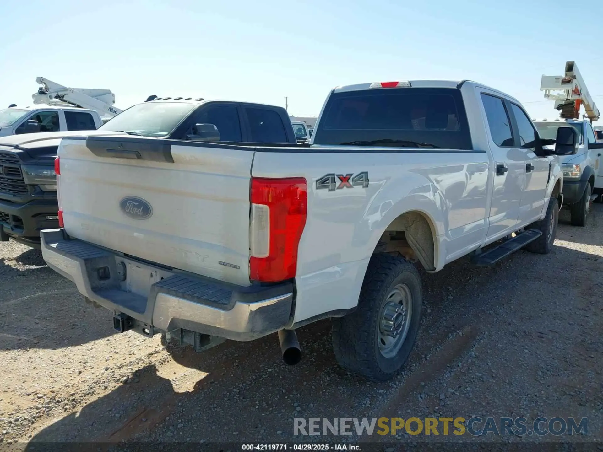 4 Photograph of a damaged car 1FT7W2B63KEG78824 FORD F-250 2019