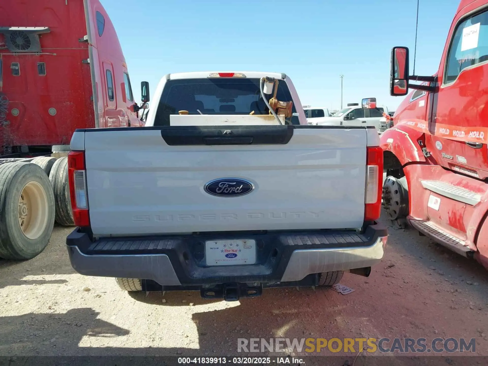 16 Photograph of a damaged car 1FT7W2B65KED26568 FORD F-250 2019