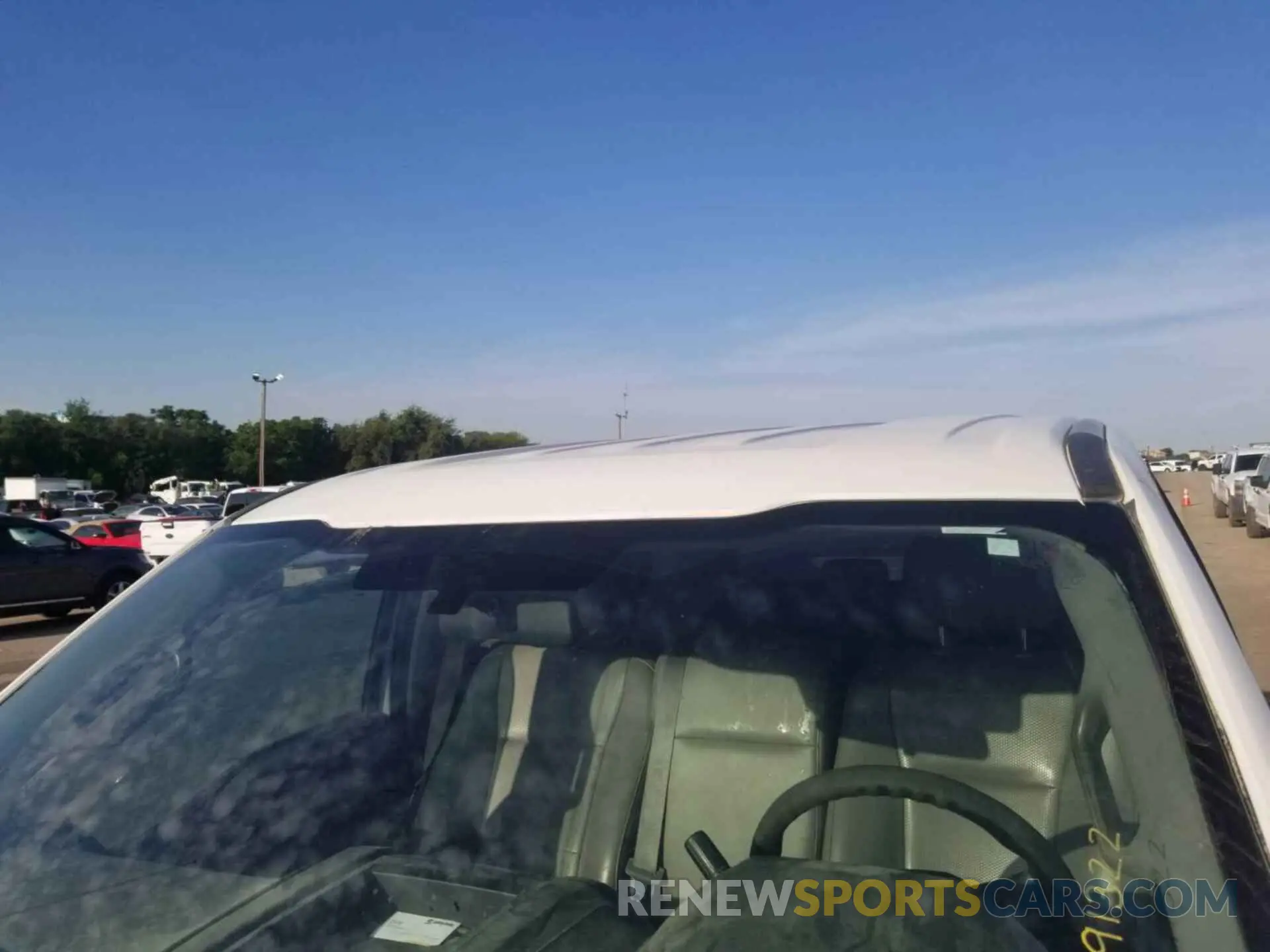 29 Photograph of a damaged car 1FT7W2B65KED86544 FORD F-250 2019