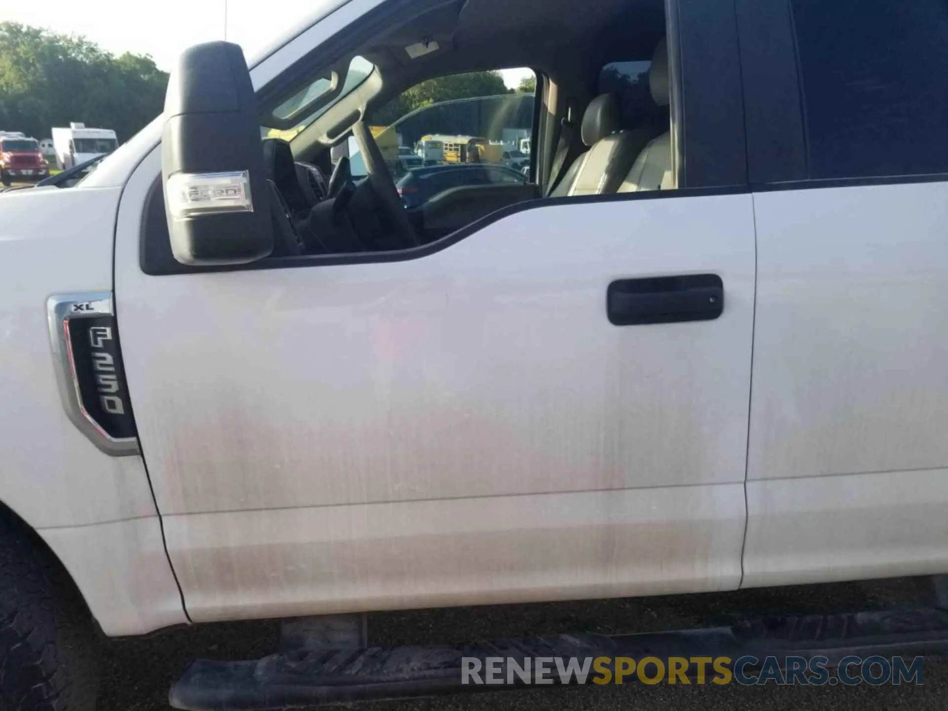 32 Photograph of a damaged car 1FT7W2B65KED86544 FORD F-250 2019