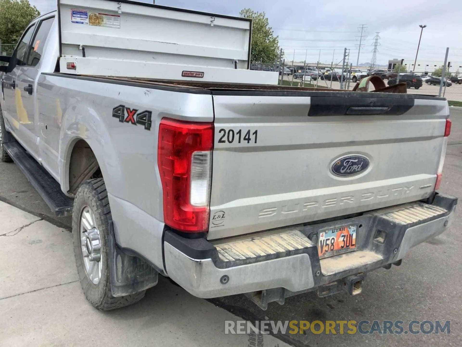21 Photograph of a damaged car 1FT7W2B65KEG49700 FORD F-250 2019