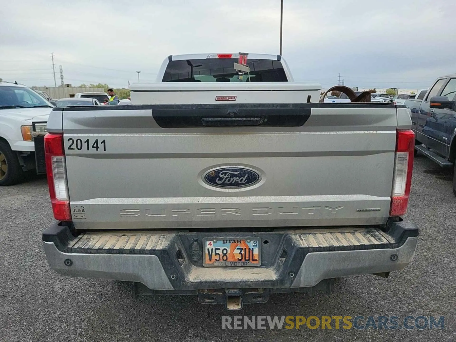 48 Photograph of a damaged car 1FT7W2B65KEG49700 FORD F-250 2019