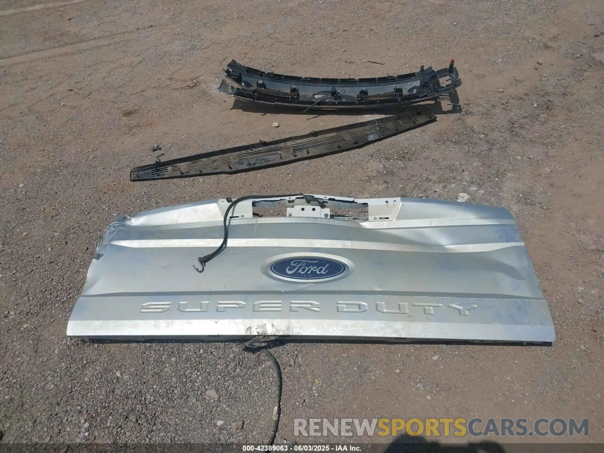 12 Photograph of a damaged car 1FT7W2B66KEG32663 FORD F-250 2019