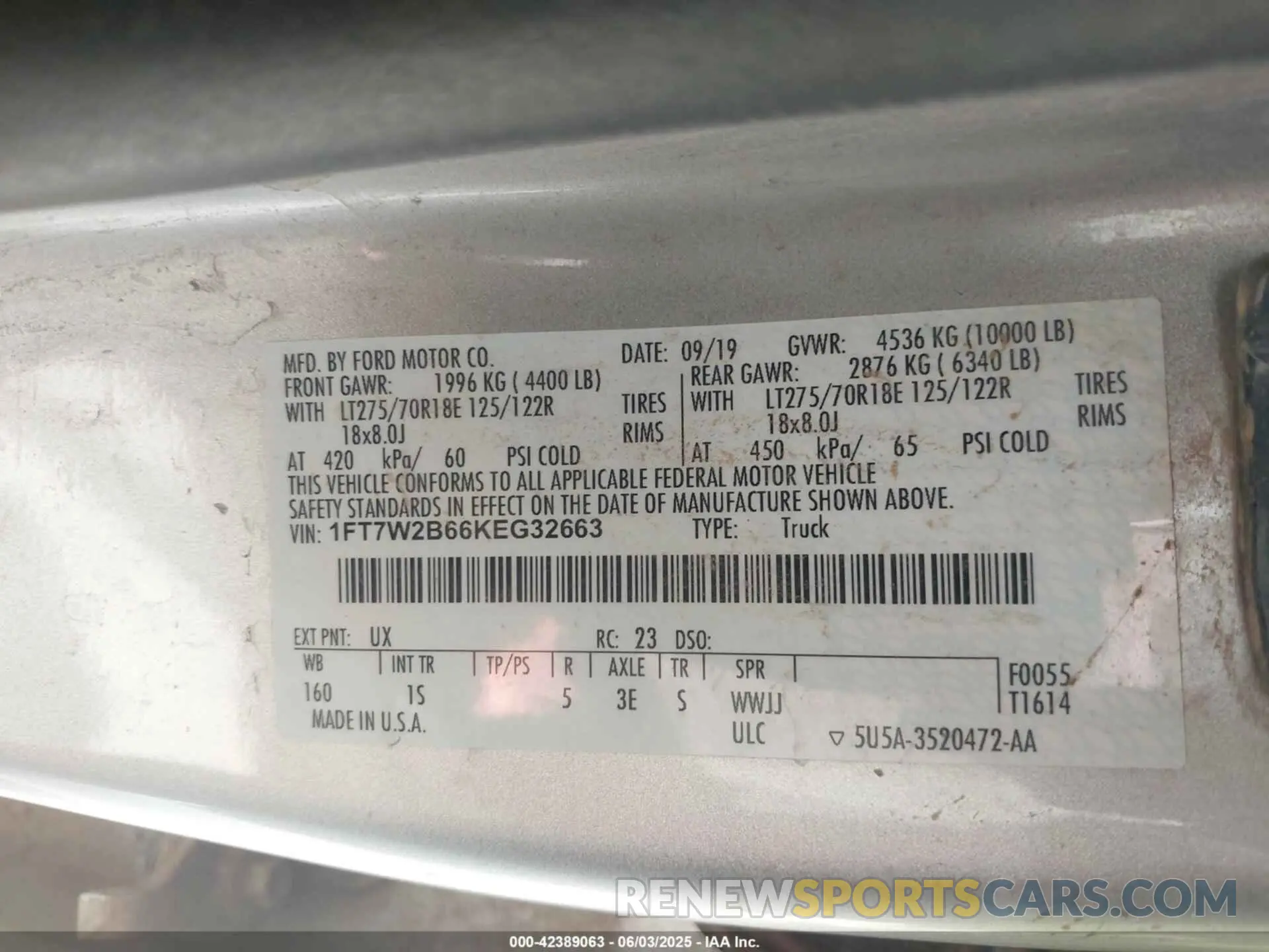9 Photograph of a damaged car 1FT7W2B66KEG32663 FORD F-250 2019
