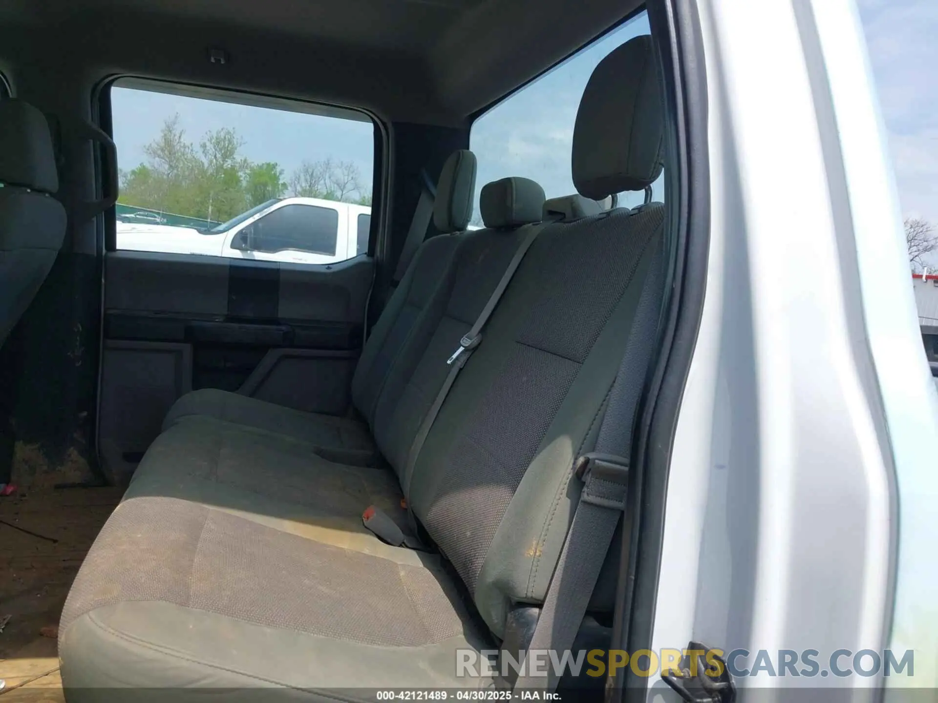 8 Photograph of a damaged car 1FT7W2B67KEC04570 FORD F-250 2019