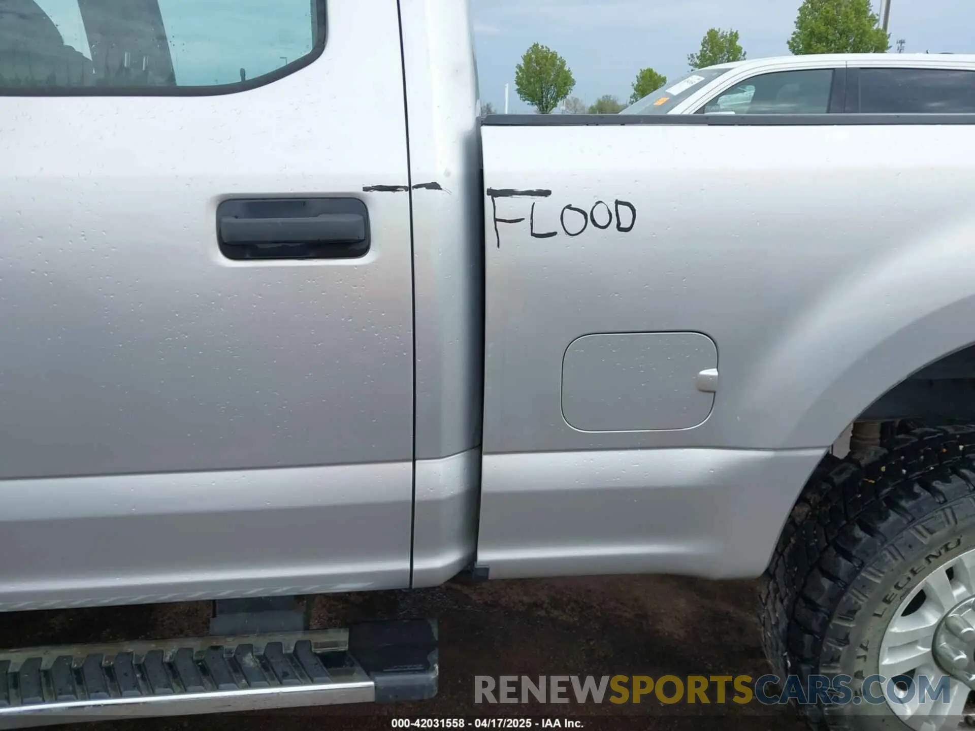 6 Photograph of a damaged car 1FT7W2B67KEC20297 FORD F-250 2019