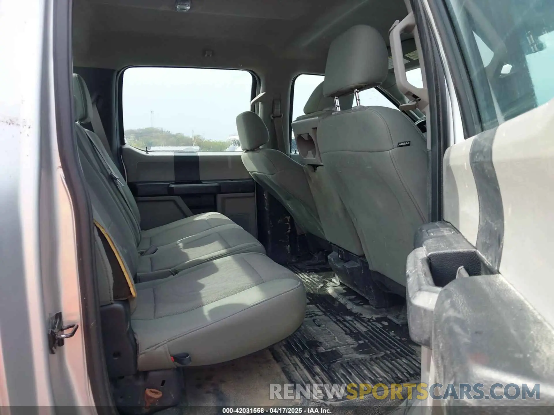 8 Photograph of a damaged car 1FT7W2B67KEC20297 FORD F-250 2019