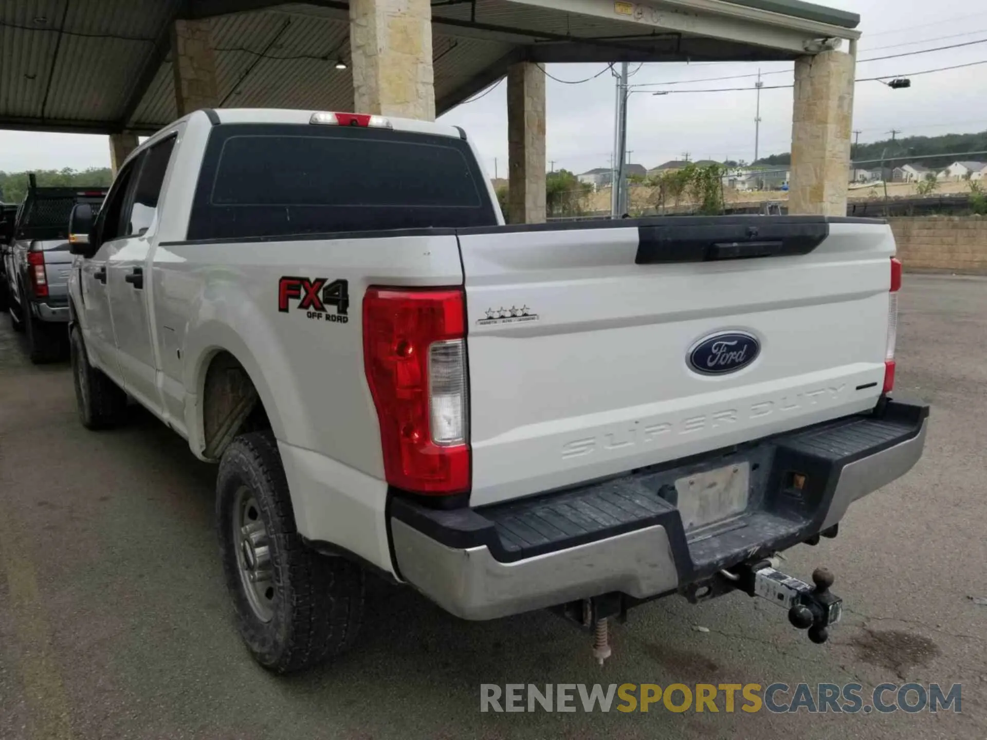 13 Photograph of a damaged car 1FT7W2B68KED86537 FORD F-250 2019