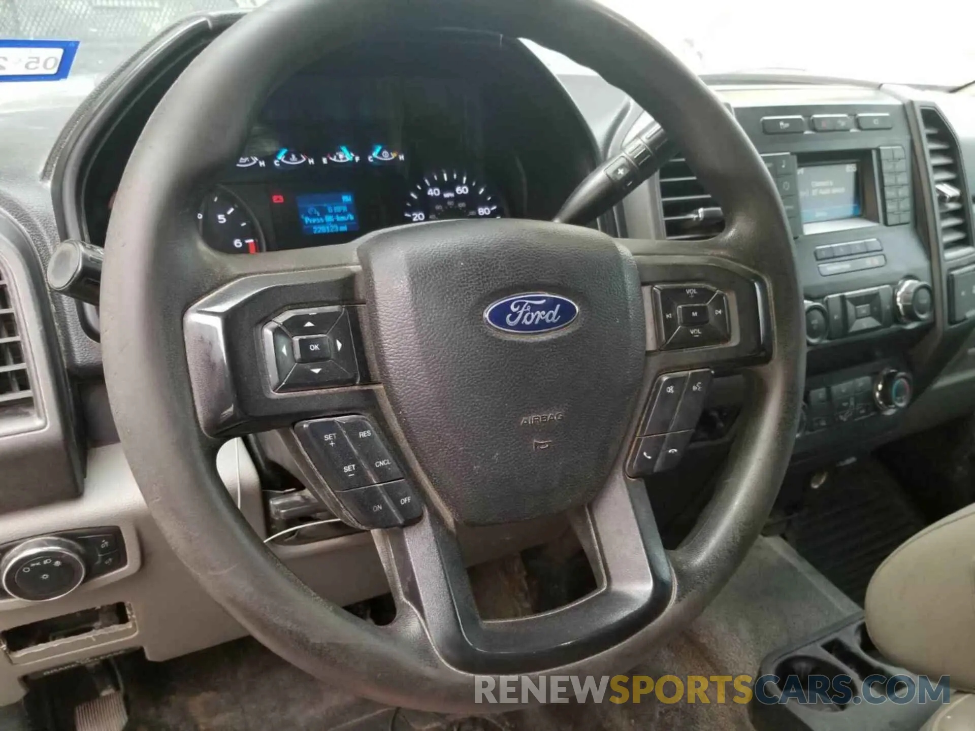 19 Photograph of a damaged car 1FT7W2B68KED86537 FORD F-250 2019