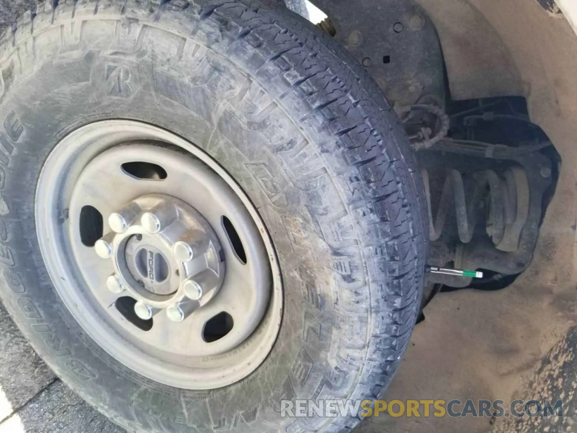 4 Photograph of a damaged car 1FT7W2B68KED86537 FORD F-250 2019