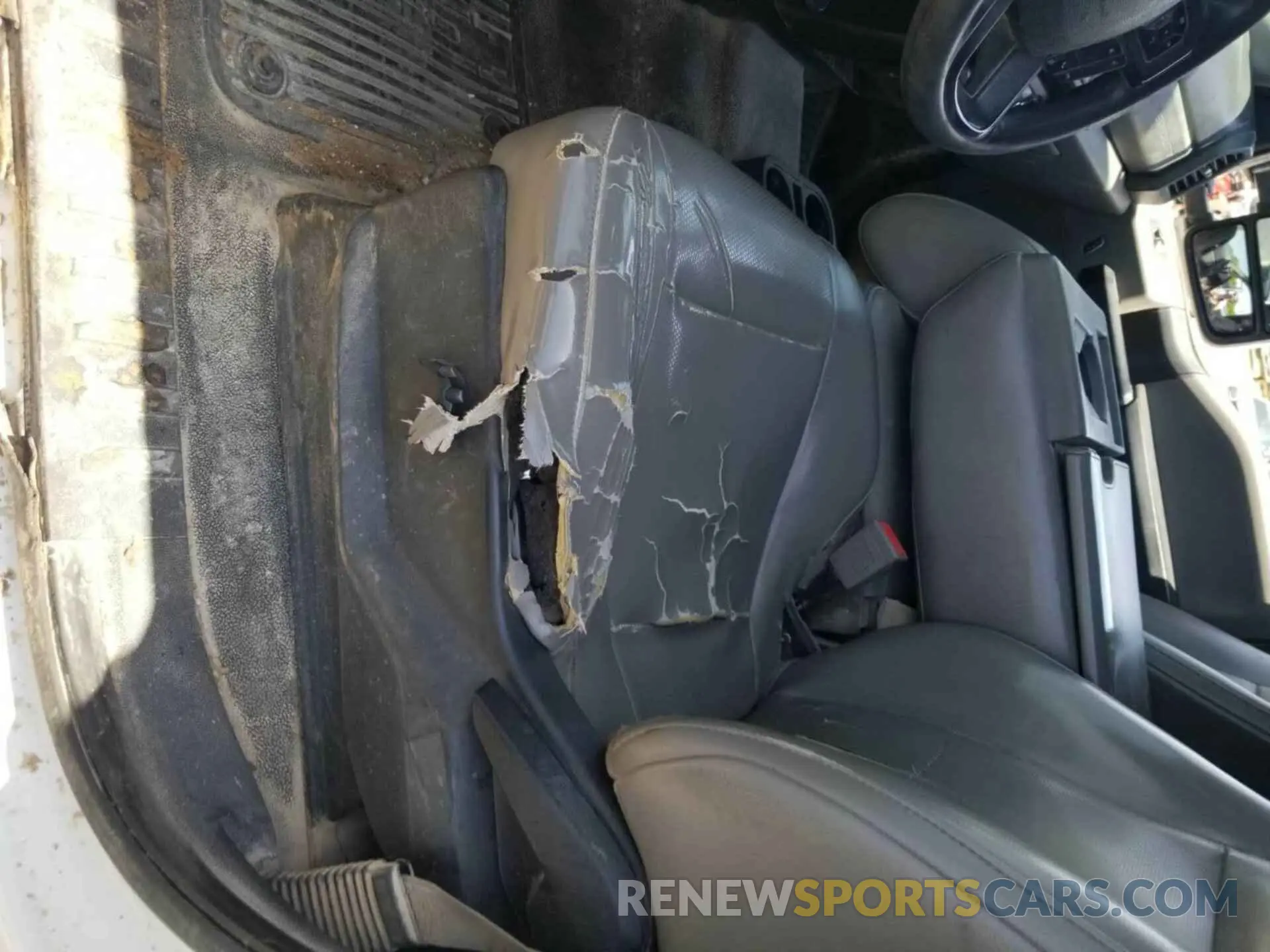 7 Photograph of a damaged car 1FT7W2B68KED86537 FORD F-250 2019