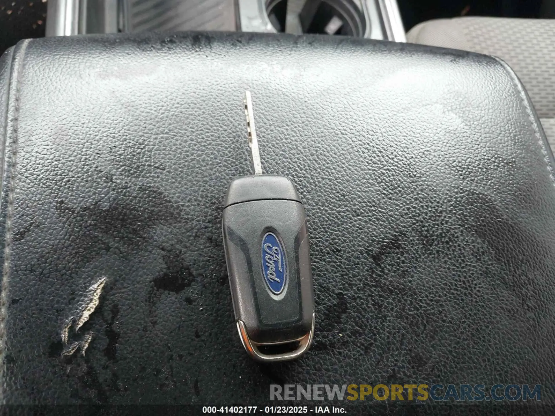 11 Photograph of a damaged car 1FT7W2B68KEE52410 FORD F-250 2019