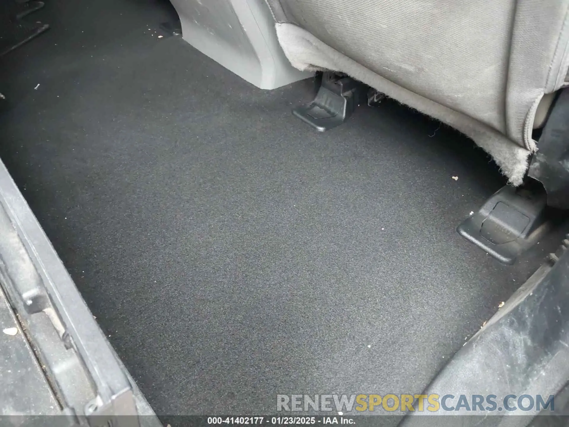 8 Photograph of a damaged car 1FT7W2B68KEE52410 FORD F-250 2019