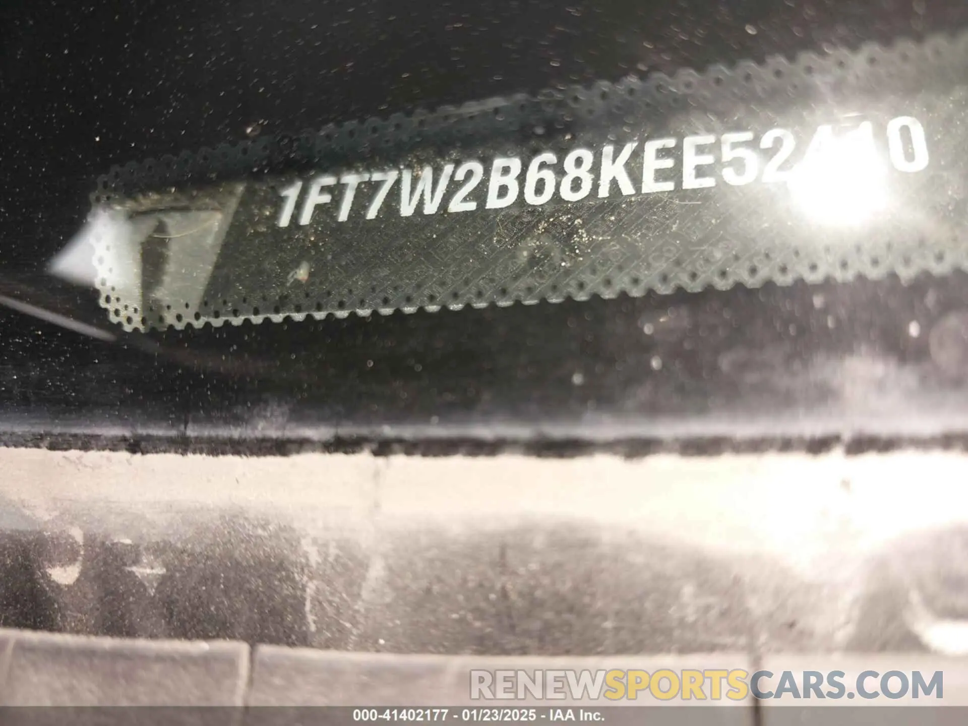 9 Photograph of a damaged car 1FT7W2B68KEE52410 FORD F-250 2019