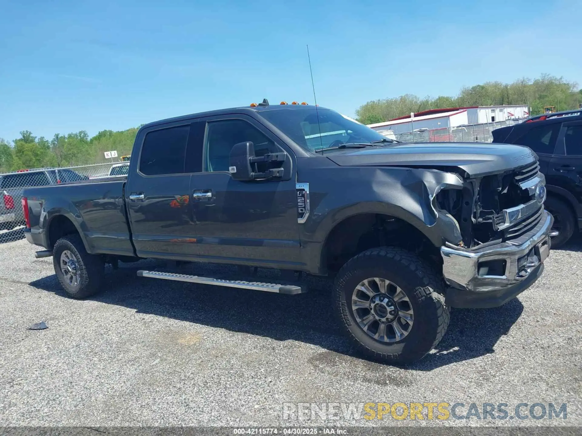 13 Photograph of a damaged car 1FT7W2B6XKED46072 FORD F-250 2019