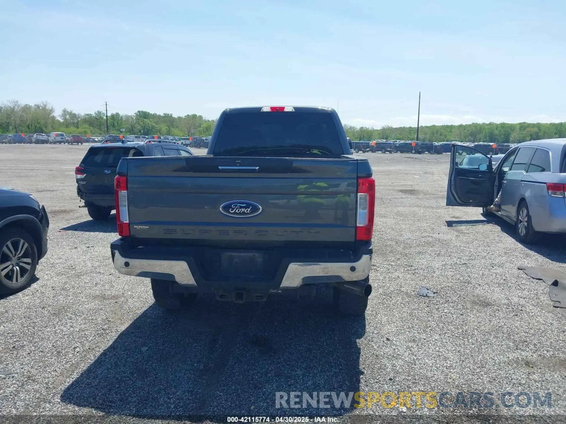 16 Photograph of a damaged car 1FT7W2B6XKED46072 FORD F-250 2019