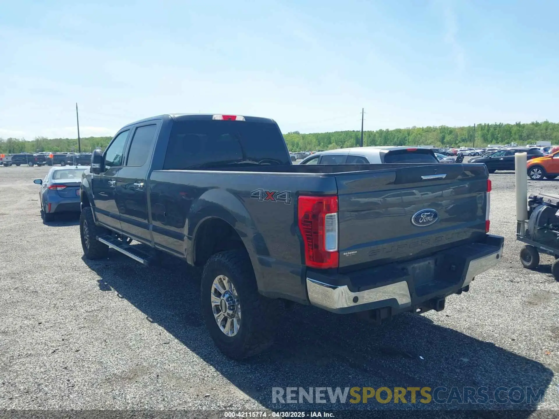 3 Photograph of a damaged car 1FT7W2B6XKED46072 FORD F-250 2019