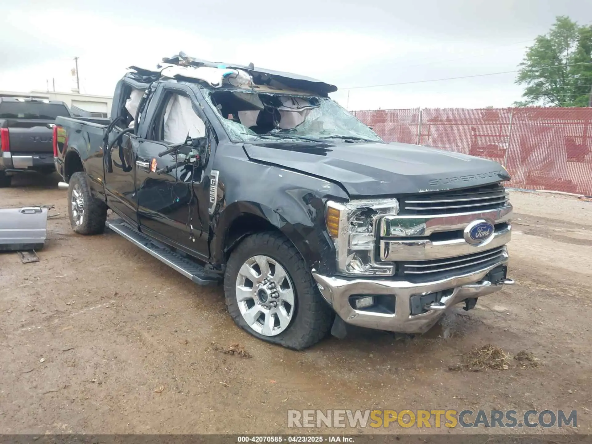 1 Photograph of a damaged car 1FT7W2B6XKEF64755 FORD F-250 2019