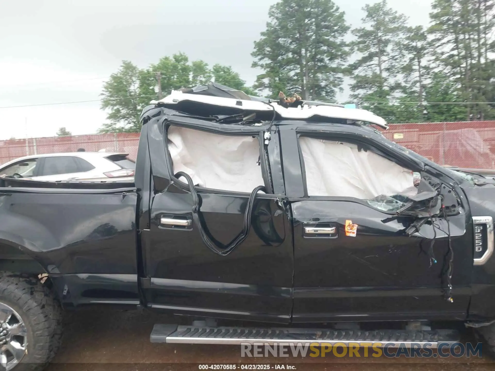 15 Photograph of a damaged car 1FT7W2B6XKEF64755 FORD F-250 2019
